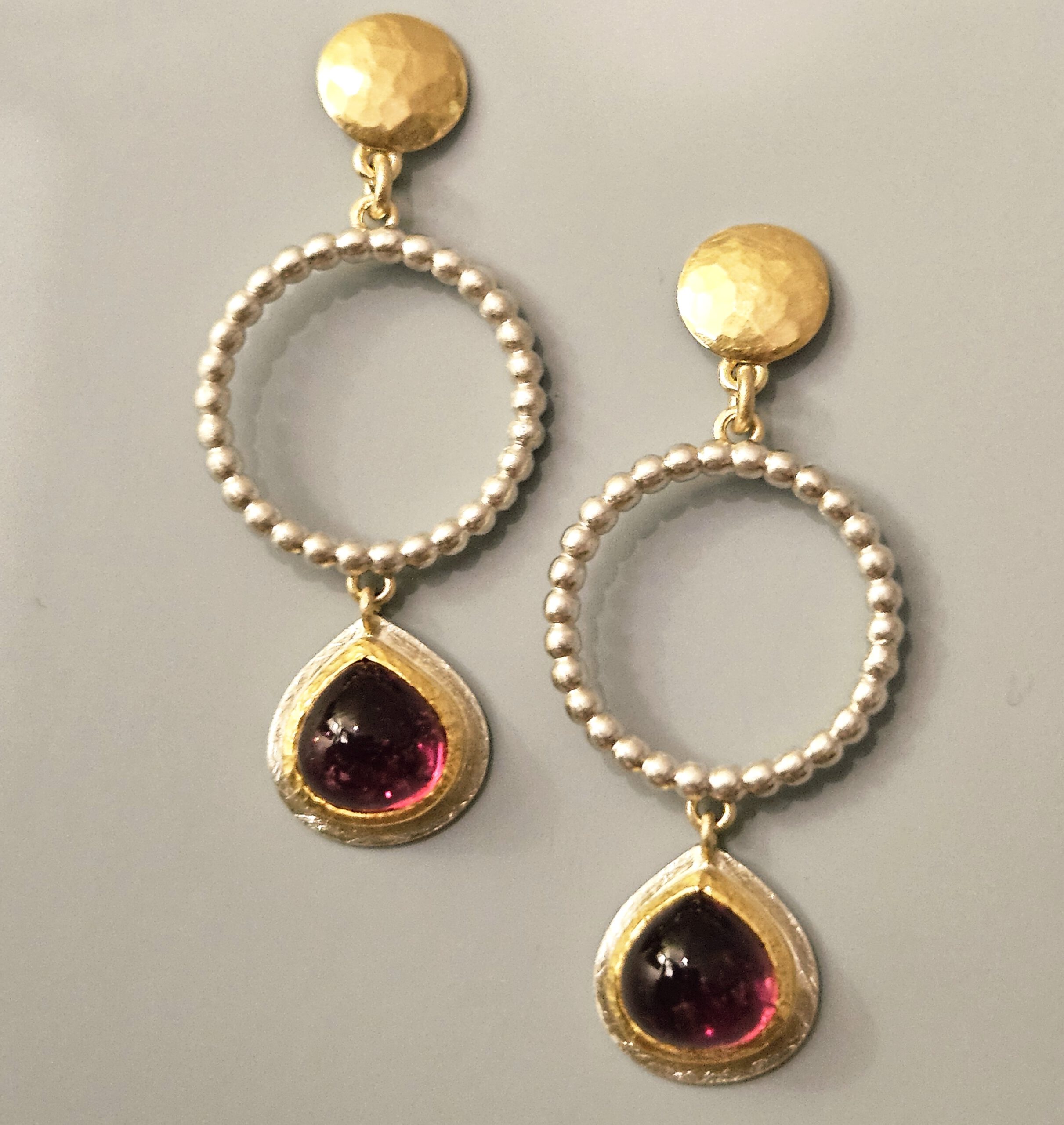Turmalin-Tropfen Ohrschmuck in Feingold, /750 Gold und Silber – Bild 3